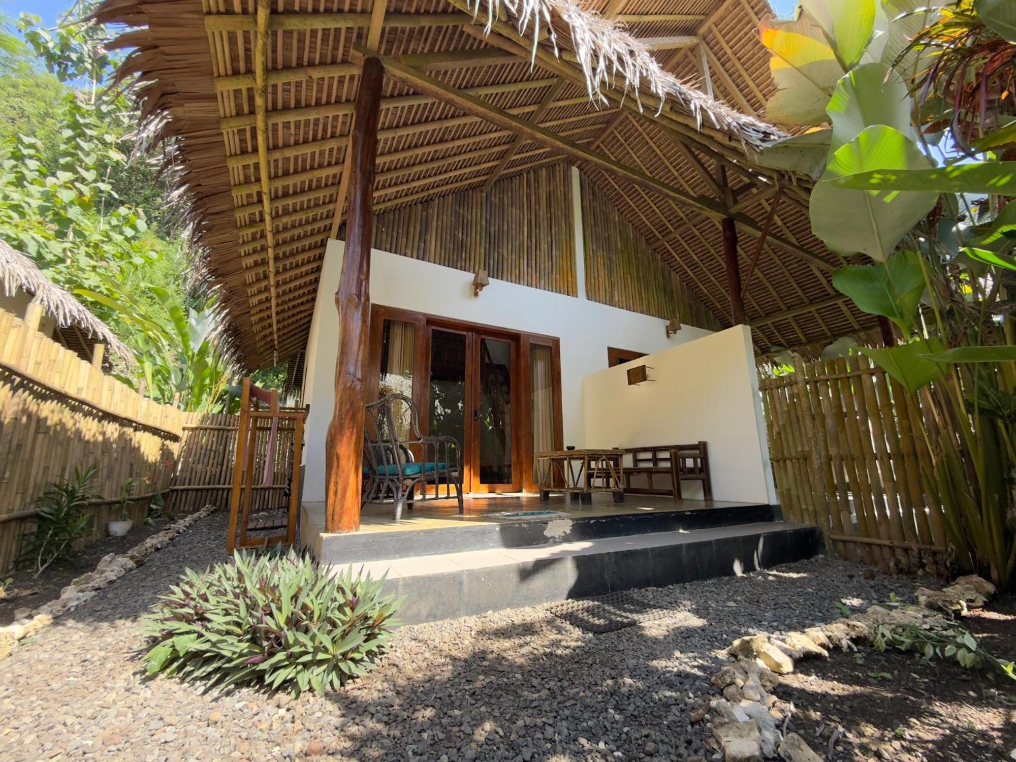 Rnv Eco Resort Bungalows Batukaras Exterior photo