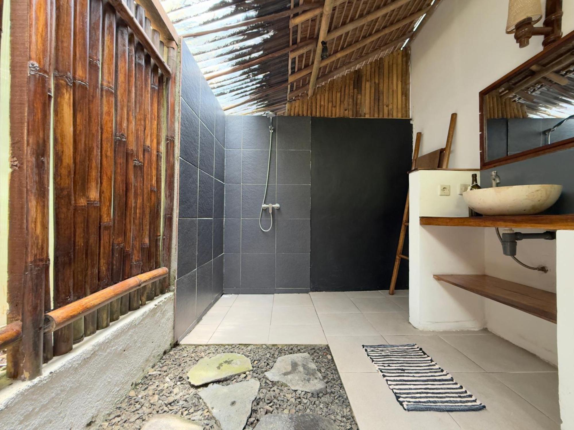 Rnv Eco Resort Bungalows Batukaras Exterior photo
