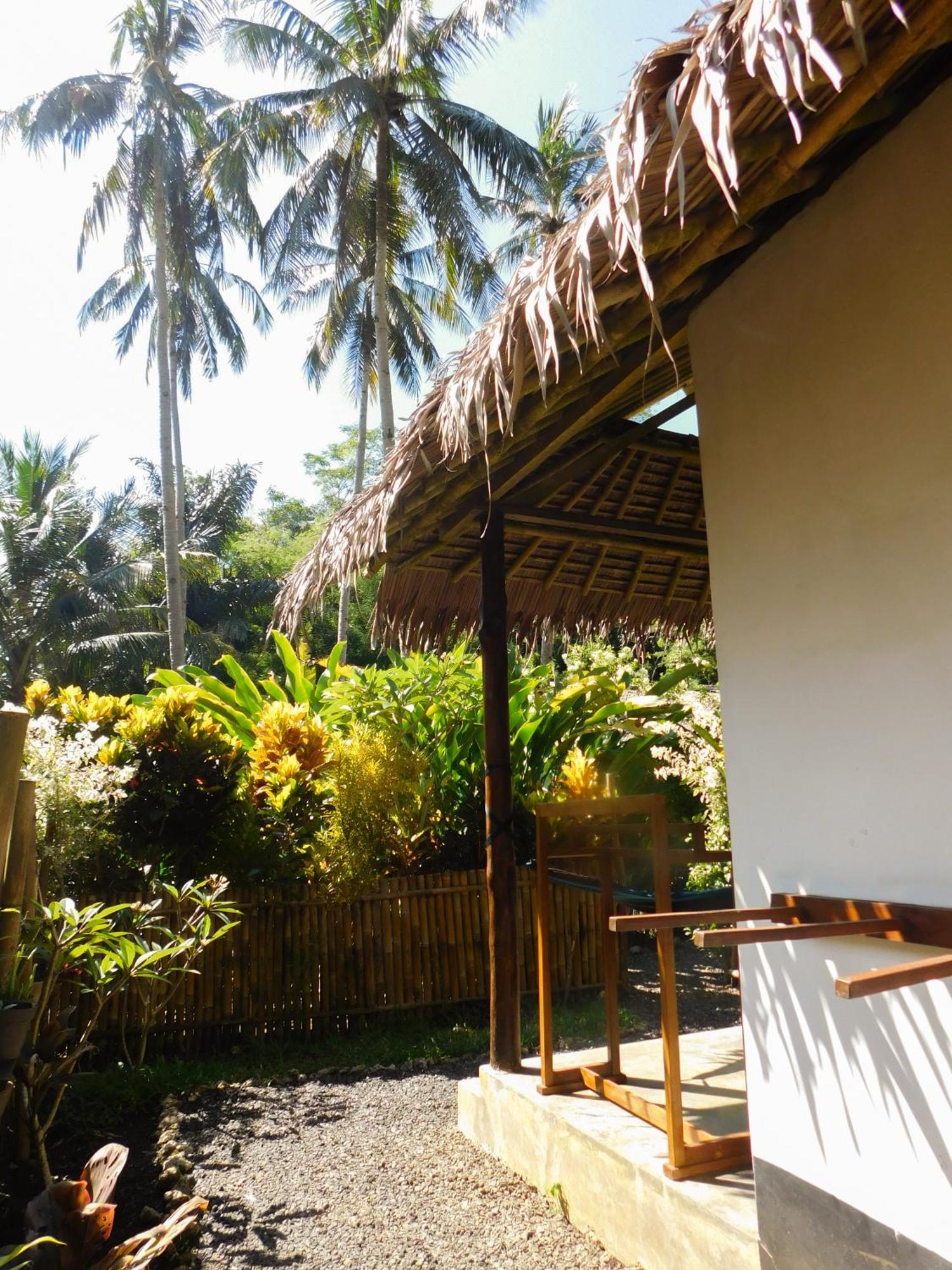 Rnv Eco Resort Bungalows Batukaras Exterior photo